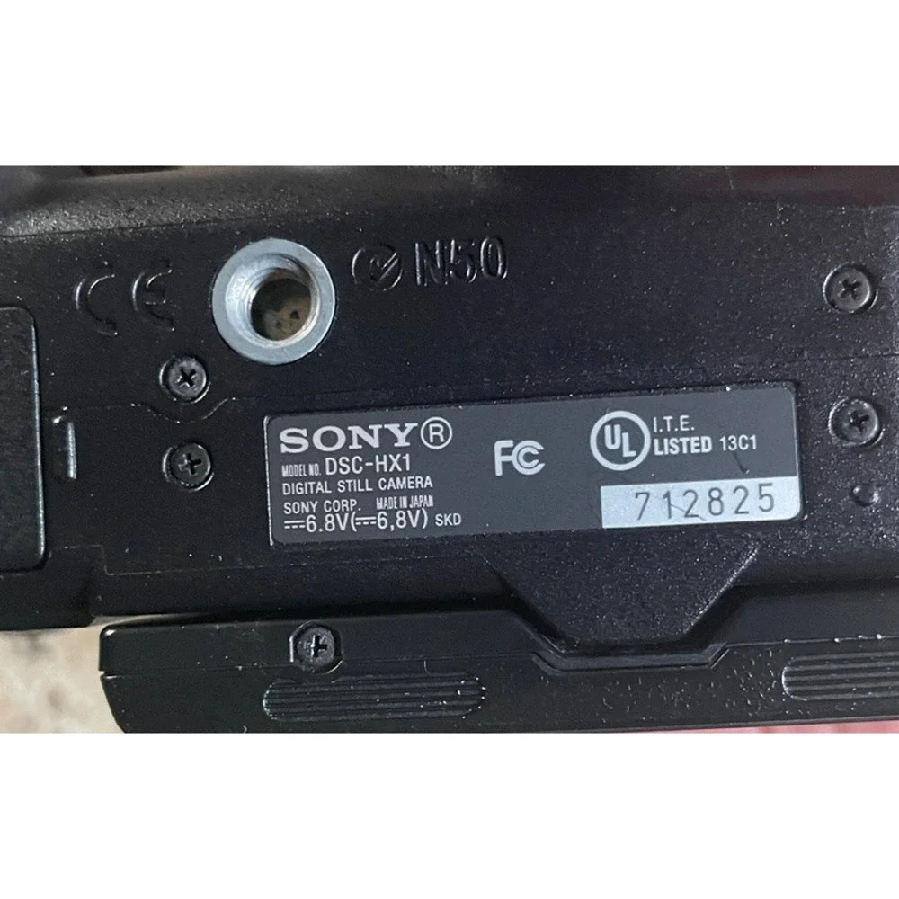 PARTS ONLY ‼️ SONY‎ CYBERSHOT DSC-HX1 DIGITAL CAMERA 9.1 MEGAPIXEL 20 ZOOM READ